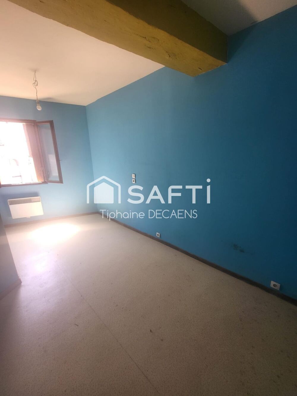 Maison Atypique sur 3 niveaux, Hyper centre, ideal investisseur ou 1er Achat. Travaux a Prévoir.