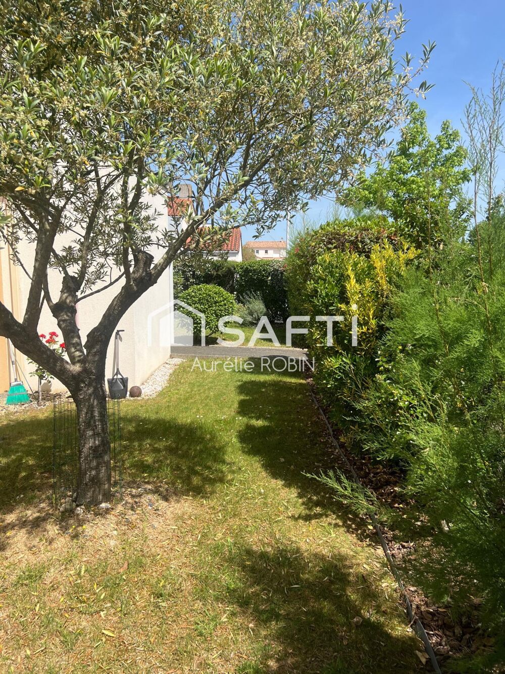 Maison familiale de 95m2 lumineuse avec terrain clôturé et arboré