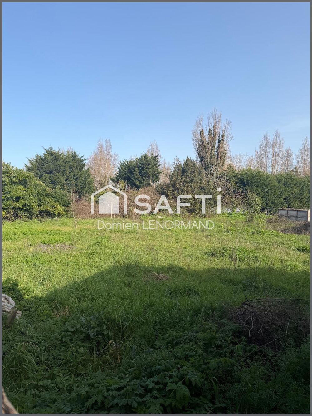 Vente Terrain Magnifique terrain de 2258m2 à  L'ileau 17190 Saint-pierre-d'oleron
