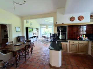  Maison à vendre 6 pièces 179 m²