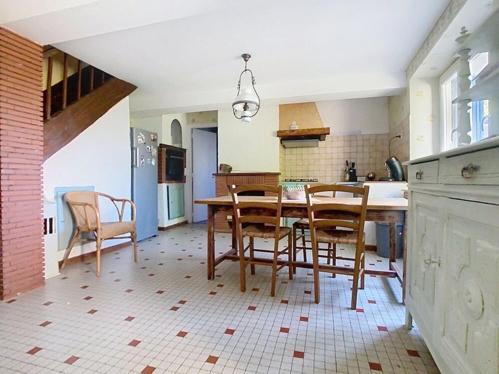 Une maison en pierre au coeur de Montaut-les-Créneaux