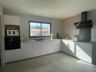  Maison 5 pi�ces 120 m� Salasc