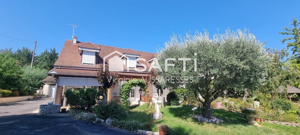 Deux maisons, 7 000 m² de terrain : un bien dexception !