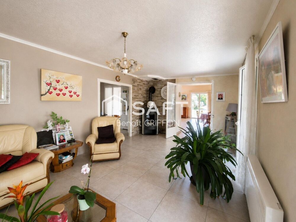 Vente Maison Volumes rares et terrain de près de 4 000 m² Saint-martin-des-tilleuls