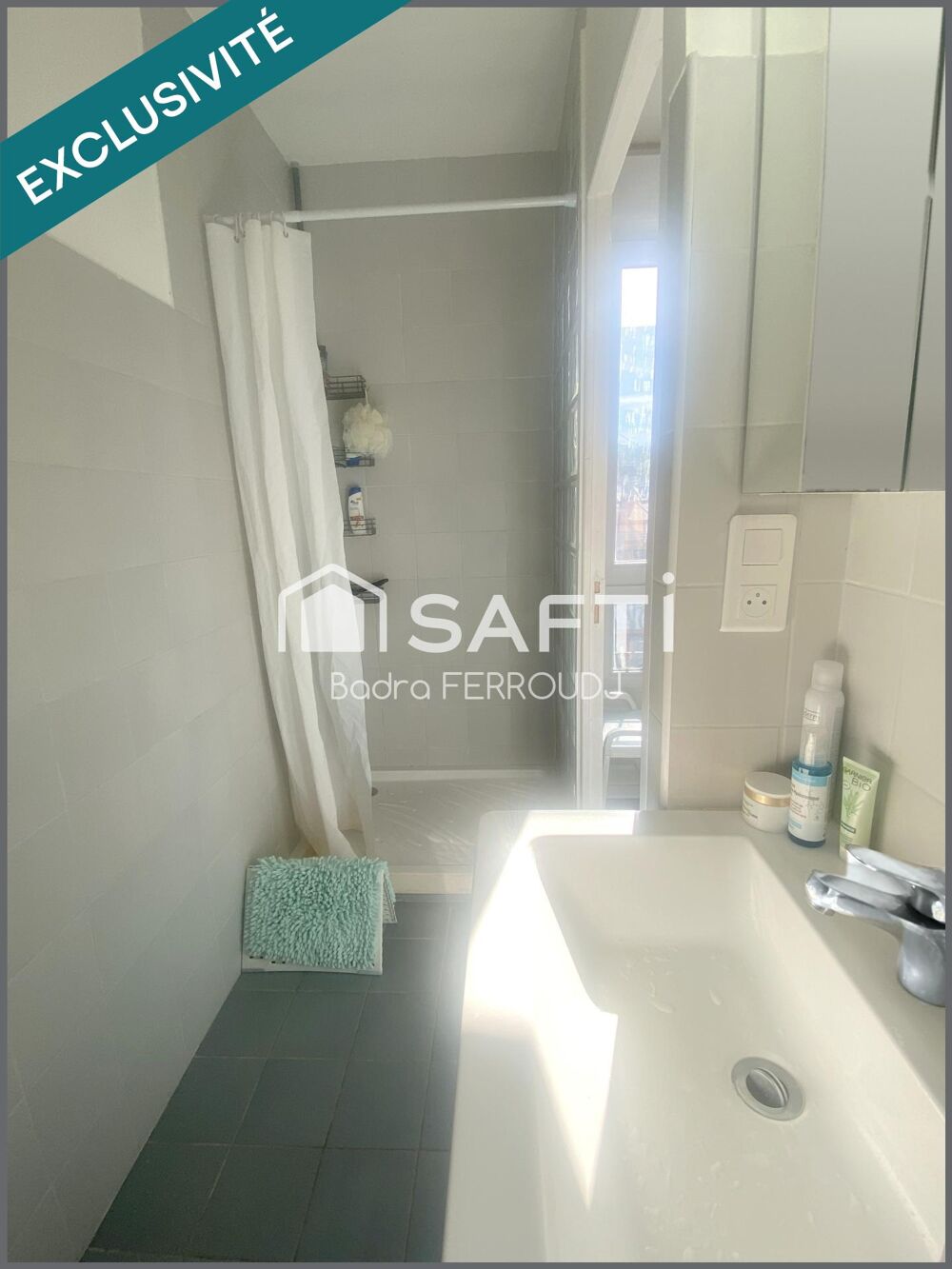 T3 traversant 40 m²  Immeuble de caractère  Quartier des Antiquaires
