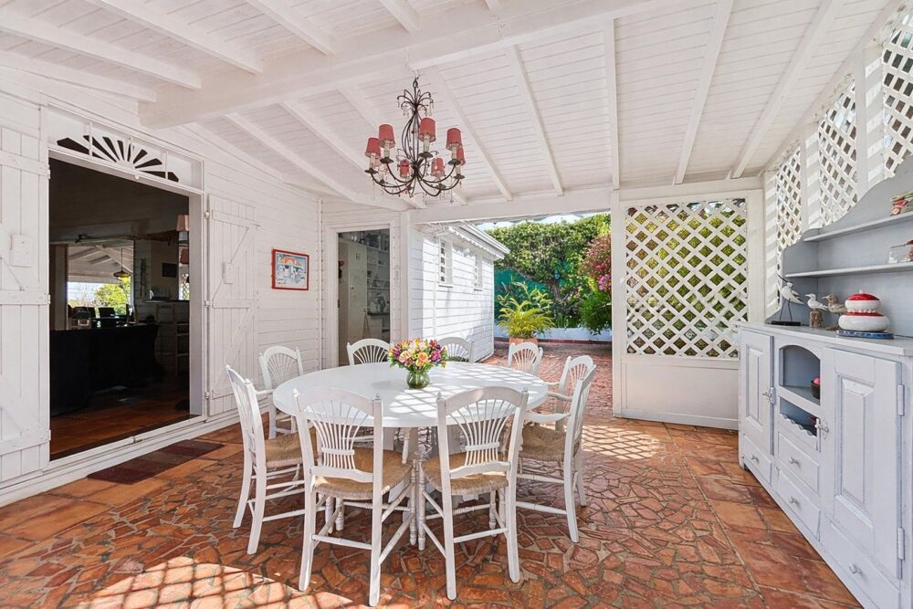 � vendre  Maison Baie-Mahault (97122)