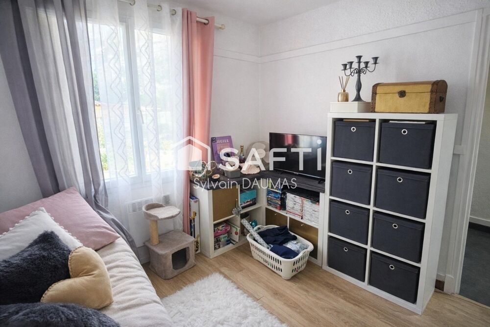 Vente Appartement Un placement simple, un loyer en place, le centre-ville à pied. Six-fours-les-plages