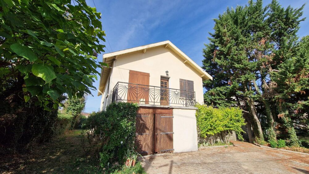 Vente Maison Maison 153m² 5 chambres à rénover, terrain 480m² Saint-bonnet-de-mure