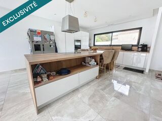  Maison  vendre 6 pices 205 m