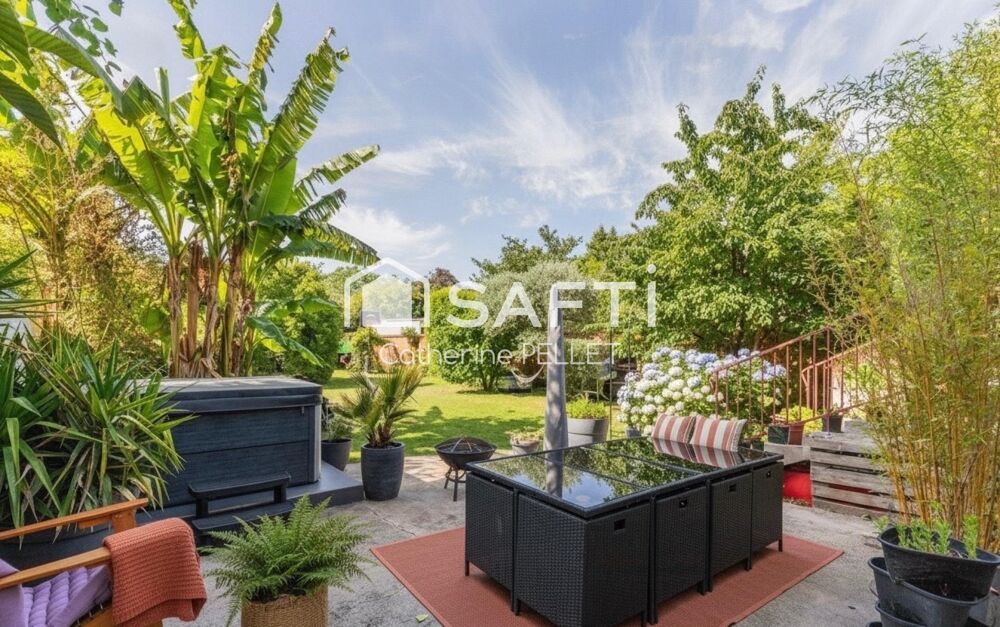 Vente Maison Maison meulière de caractère avec jardin, jacuzzi et combles aménageables Villeneuve-le-roi