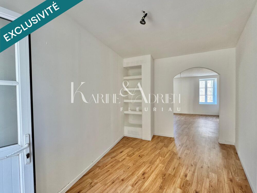 Vente Maison Maison de ville 3 chambres, cave et cour Fontenay-le-comte