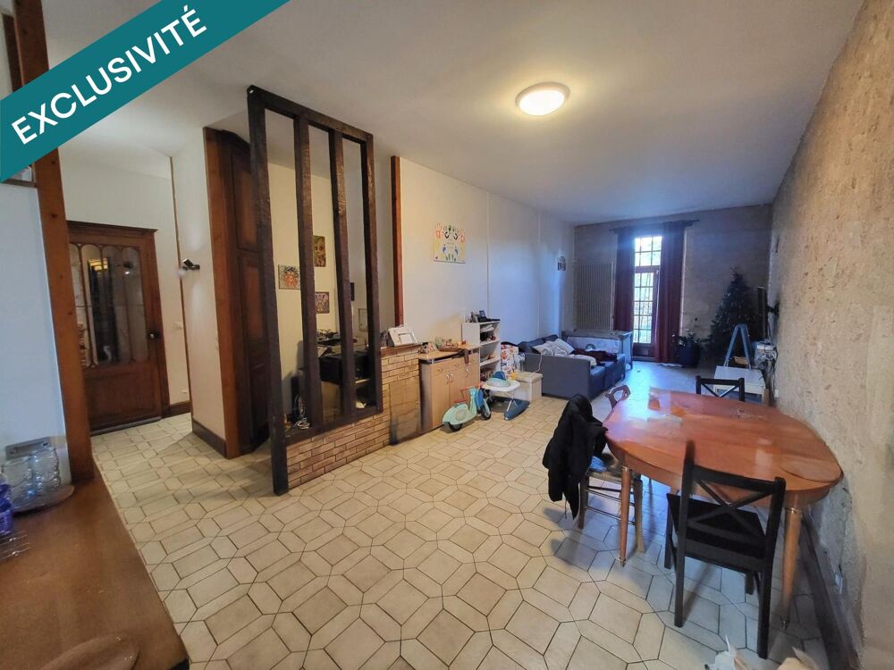 Vente Maison Maison de ville de 354m2 avec un restaurant au RDC. Caudrot