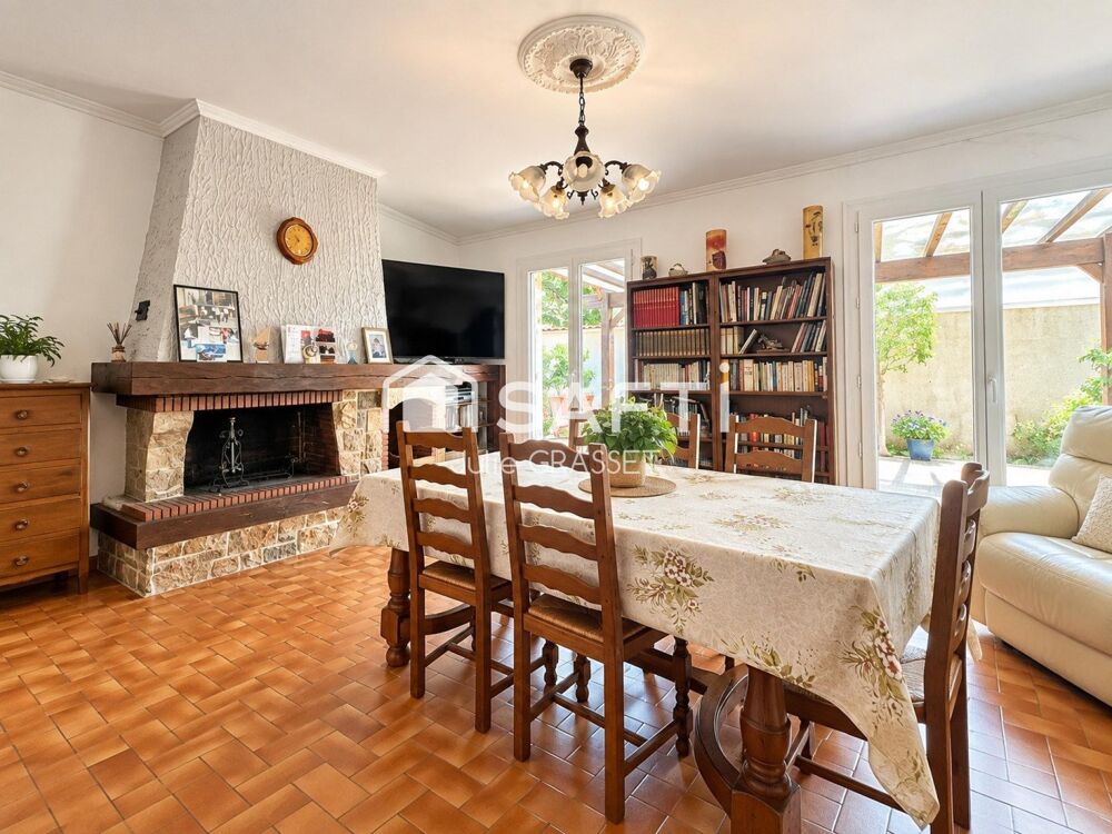 Vente Maison À Colombiers – Maison de plain-pied d'environ 87 m²  sur un terrain de 537 m² Colombiers
