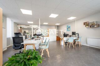  Immeuble  vendre 305 m