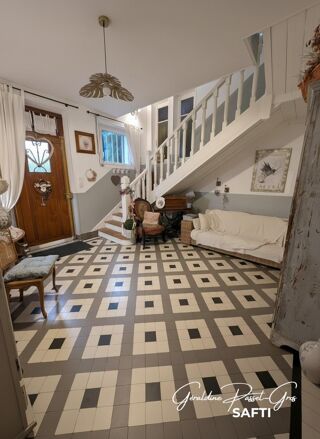  Maison � vendre 8 pi�ces 220 m�