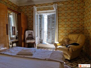  Immeuble � vendre 135 m�