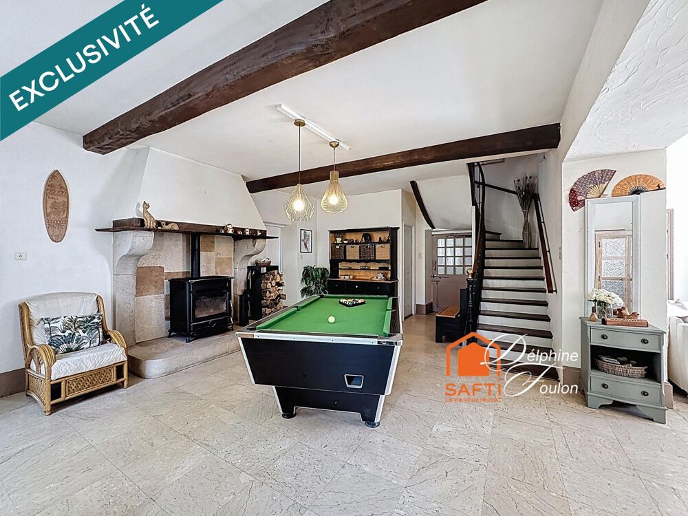 Maison dhabitation avec dépendances et piscine