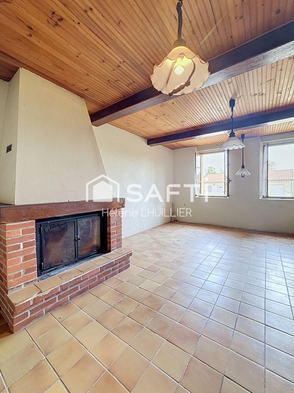Vente Maison Ancienne ferme à rénover – 136 m² – Terrain de 7125 m² – Dépendances Saiguede