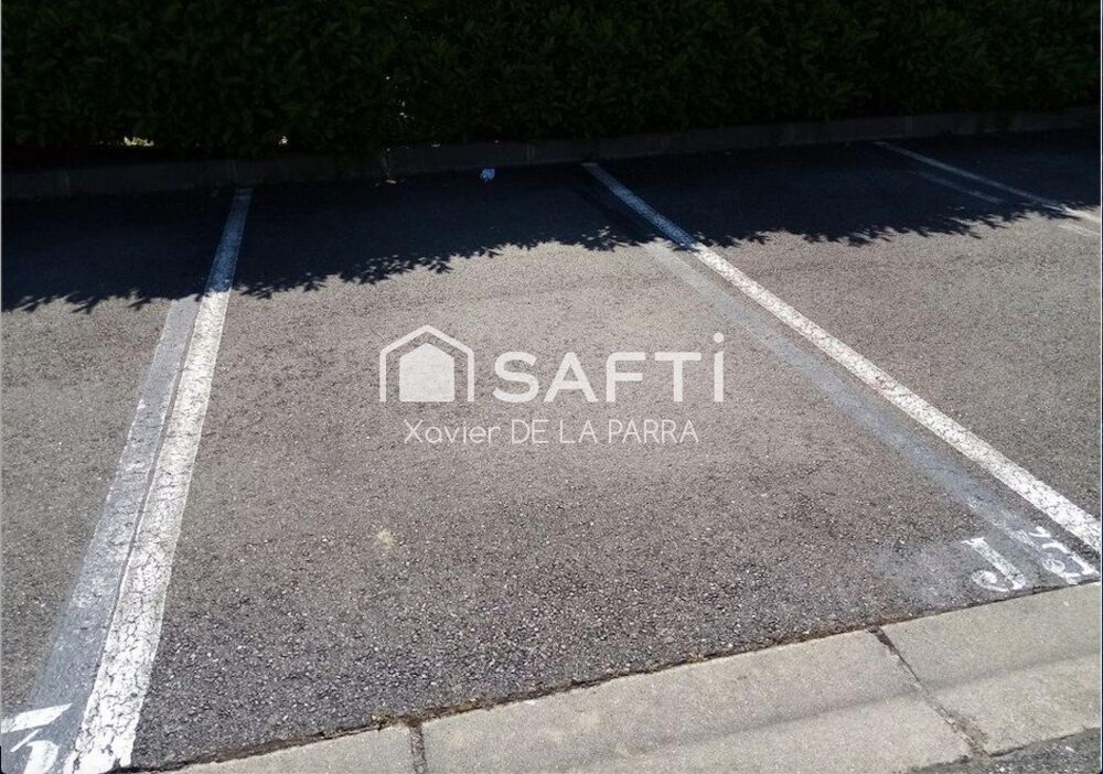 Vente Parking/Garage Parking aérien en copropriété Pouvourville Toulouse