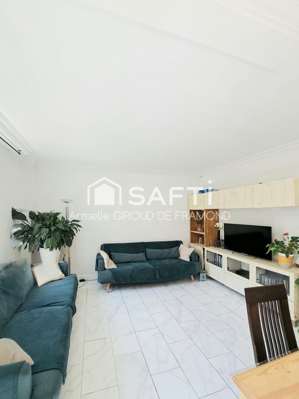 Vente Maison COUP DE CŒUR – BELLE MAISON DE CARACTÈRE AVEC PISCINE, JARDIN ET 4 GARAGES - SANS VIS-À-VIS ET ENVIRONNEMENT CALME EN PLEINE VIL Mulhouse