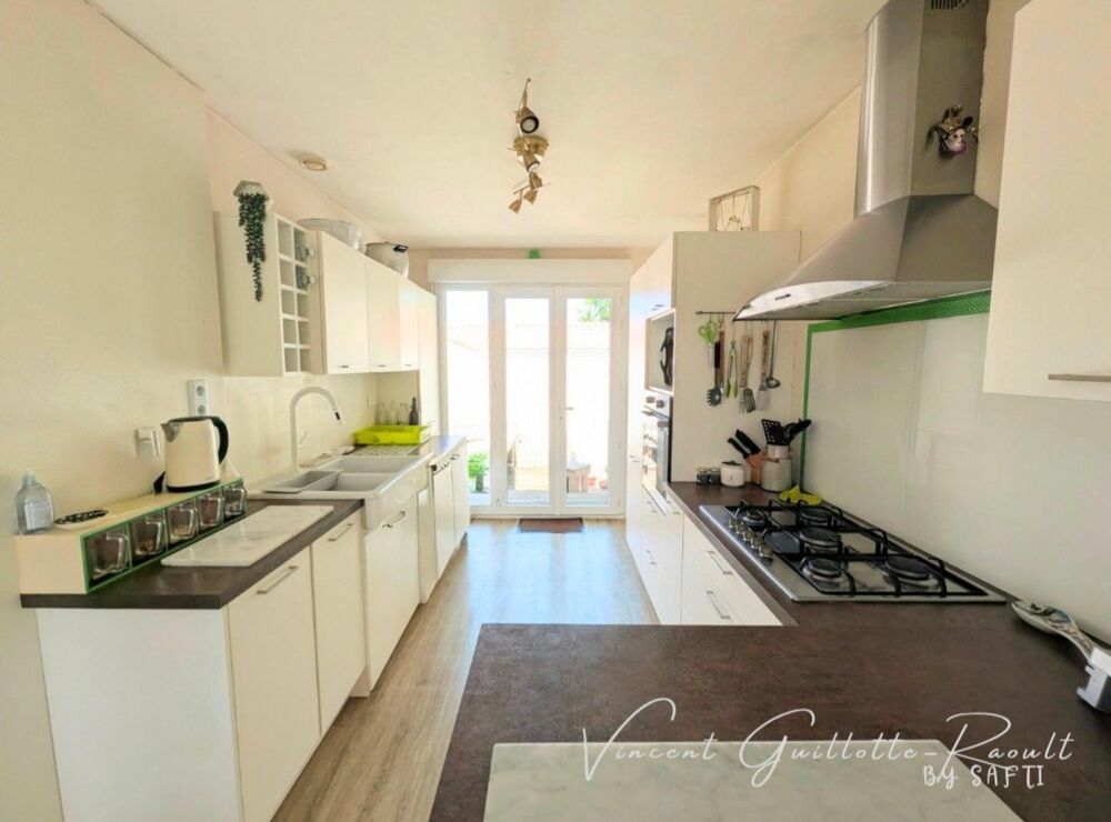 Vente Maison Maison familiale 6 pièces avec 5 chambres sur terrain de 480 m². Port-saint-pere