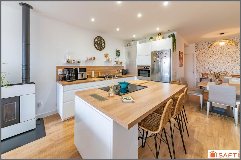 Appartement entièrement rénové avec terrasse