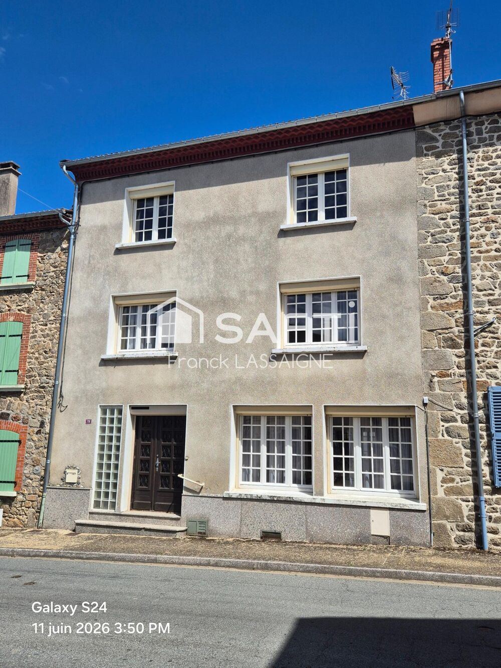 Vente Maison Maison familiale/projet de chambres d'hôtes/gîtes Tours-sur-meymont