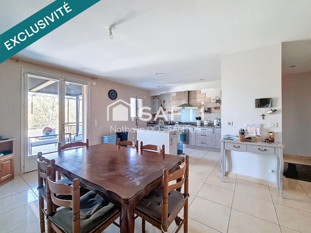 Vente Maison Maison familiale 4 chambres avec sous sol total, grand terrain. Mouroux