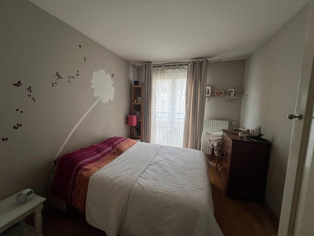 Vente Appartement Appartement 3 pièces avec terrasse – Parking & cave Asnieres-sur-seine