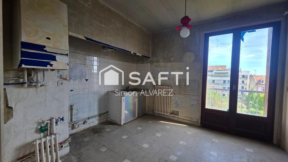 Vente Appartement Appartement 80m² à rénover - 3ème étage avec balcon et cave - Métro Palais de Justice Toulouse