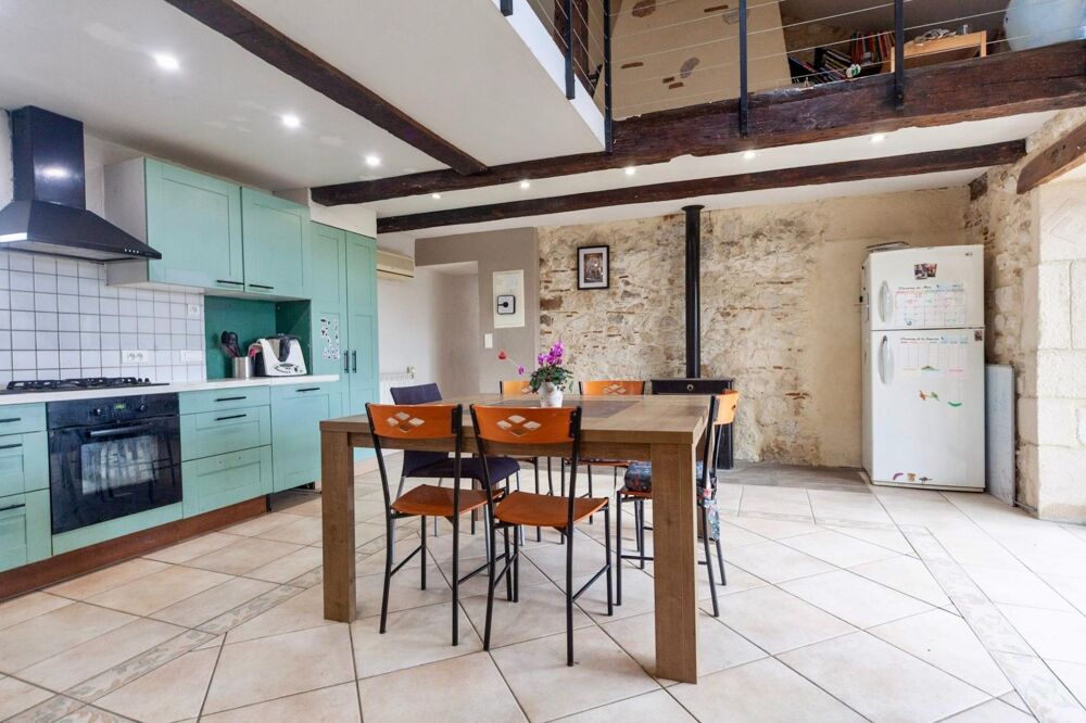 Vente Maison Deux maisons, piscines et grange au cœur de la campagne Monsegur