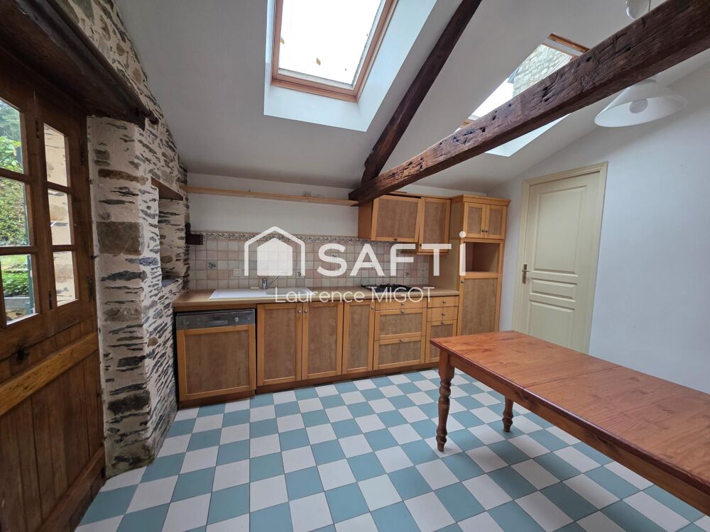 Charme ancien & fort potentiel constructible