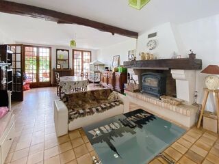  Maison  vendre 8 pices 240 m