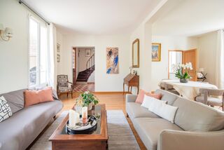  Maison à vendre 9 pièces 217 m²