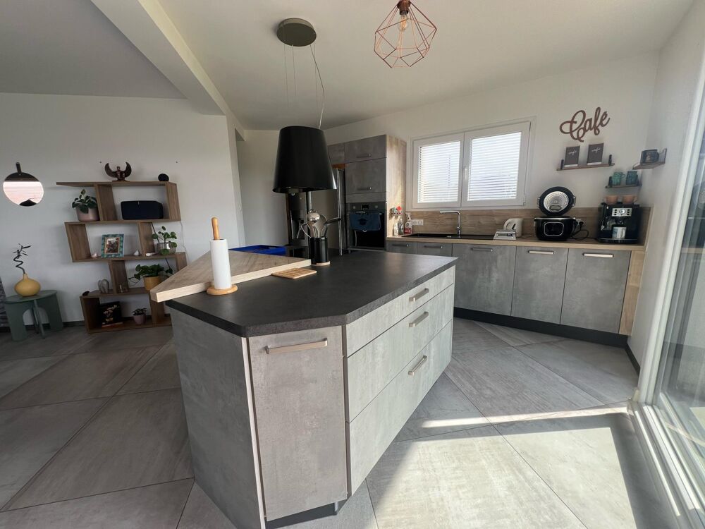 Vente Maison Maison 121 m2, 5 pièces 4 chambres sur 19 ares de terrain Franchevelle