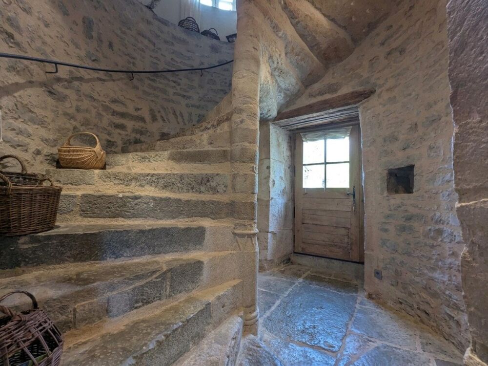 à vendre  Propriété/château Limogne-en-Quercy (46260)