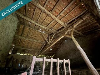  Maison  vendre 2 pices 240 m