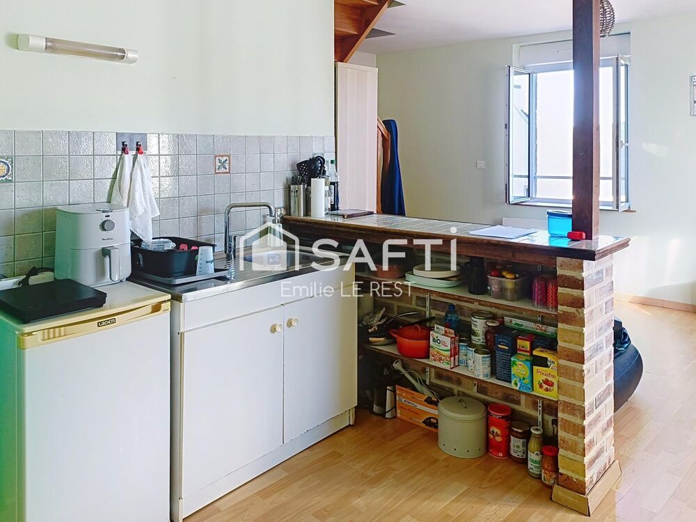 PLOMODIERN  Appartement en duplex de 38 m² avec locataire en place