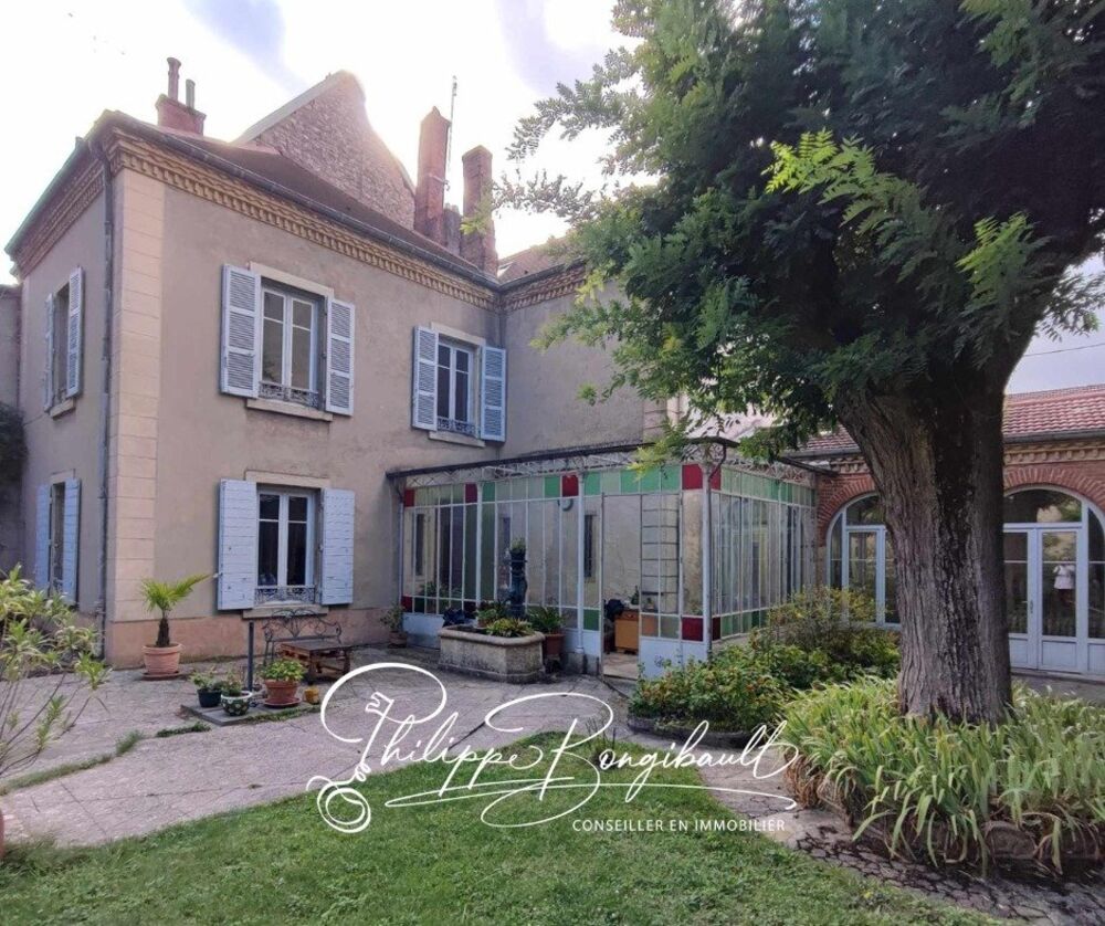 Maison bourgeoise 198 m²  9 pièces Crémieu 38460