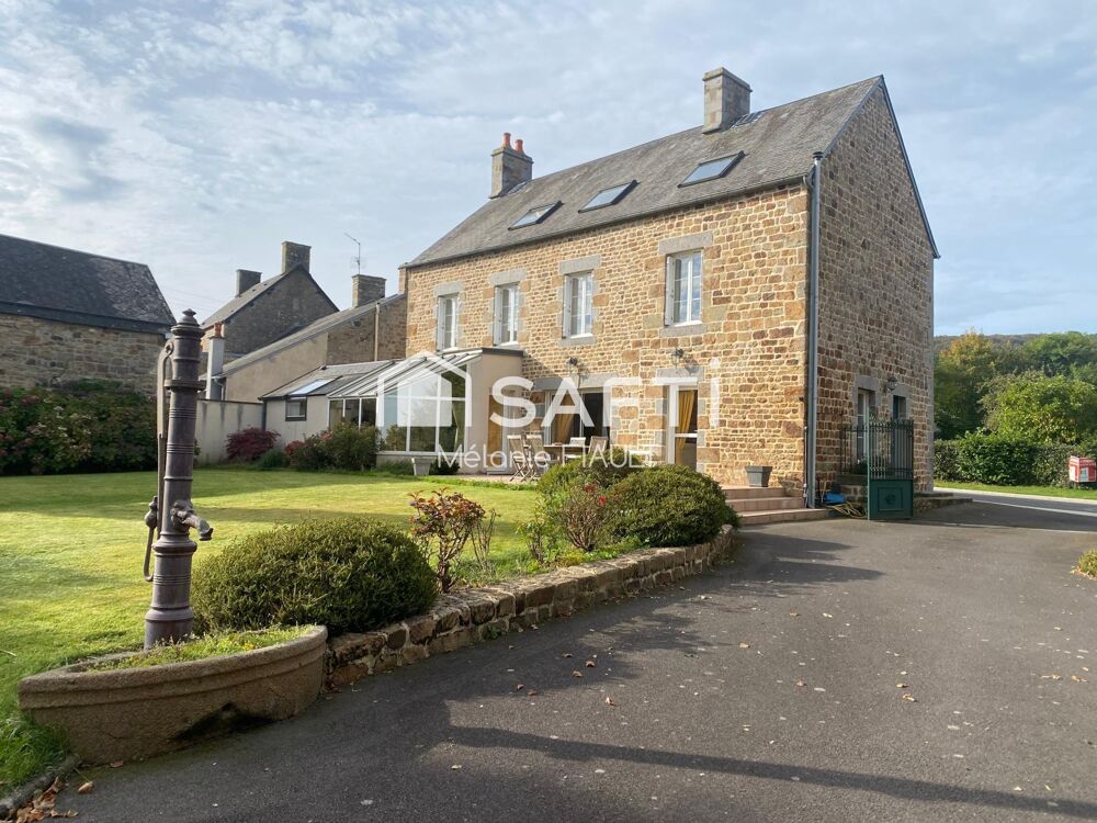 Maison de bourg, en pierre, 192 m², 5 chs, terrain 1469 m², Cerisy Belle Etoile