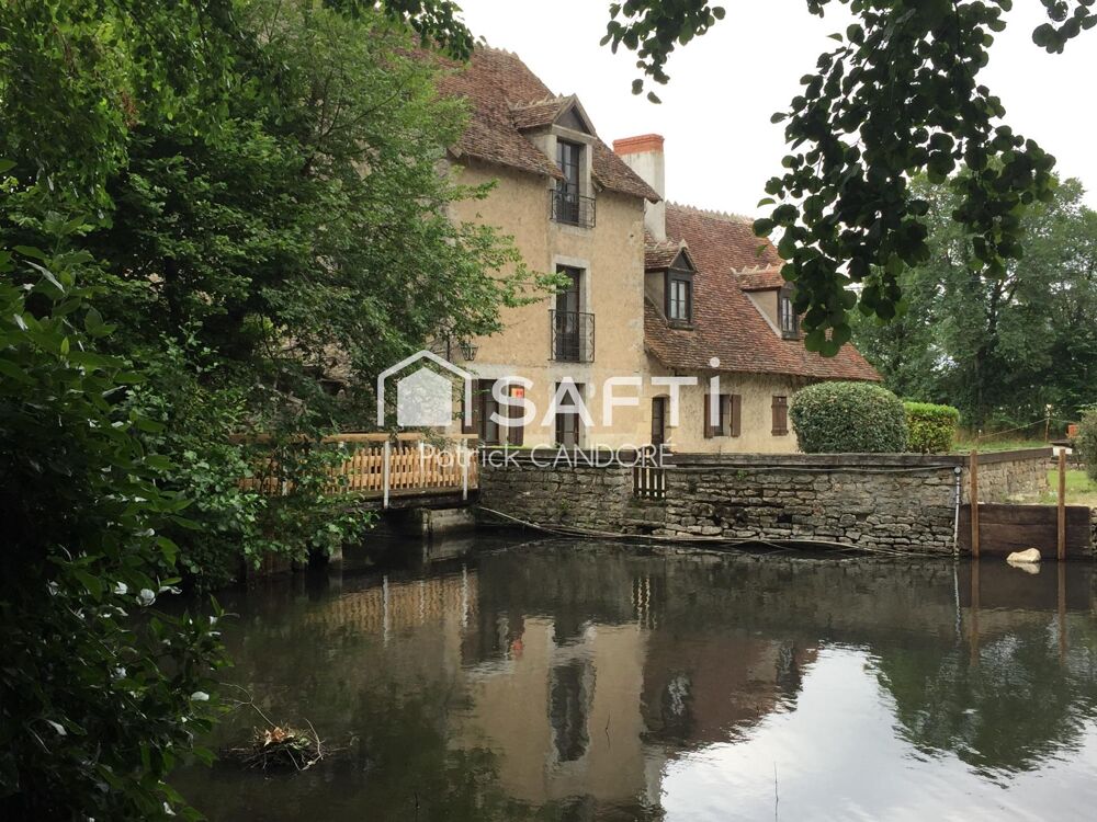   En Berry,  authentique moulin à eau du 18eme 