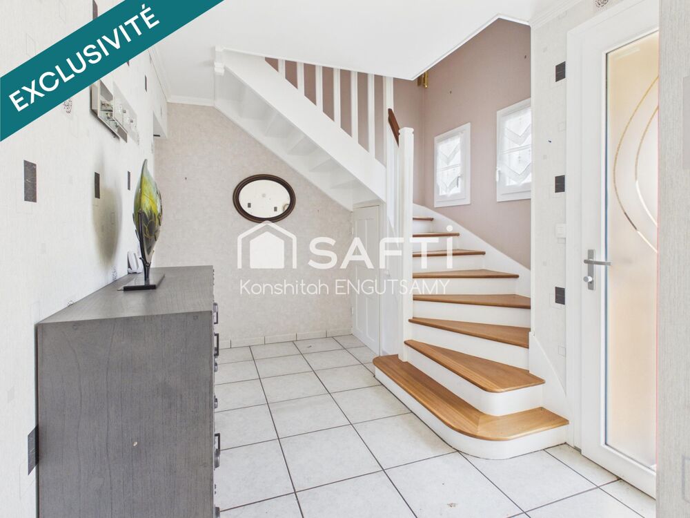 Maison de 115m² sur un terrain de 490m², 3 chambres avec garage et véranda chauffée