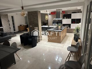  Maison � vendre 7 pi�ces 215 m�