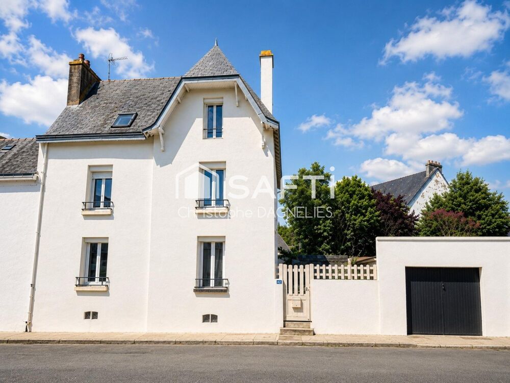Vente Maison Maison de ville avec garage au cœur de Port-Louis Port-louis