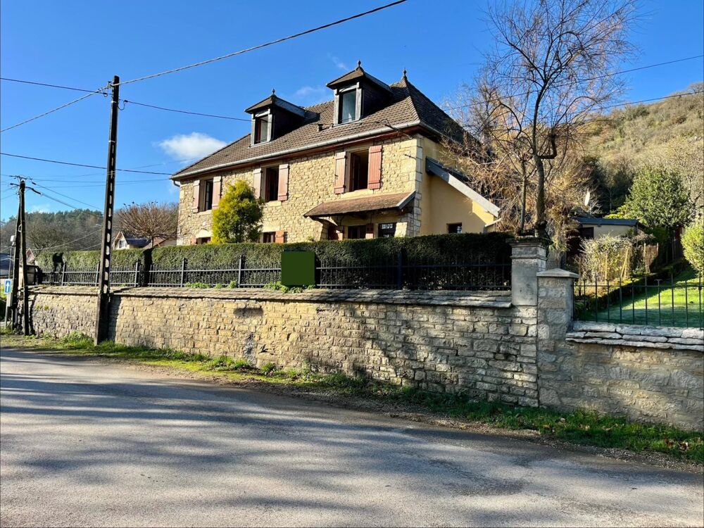 PORT-LESNEY  MAISON DE CARACTÈRE RÉNOVÉE AVEC 2 056 M² DE TERRAIN