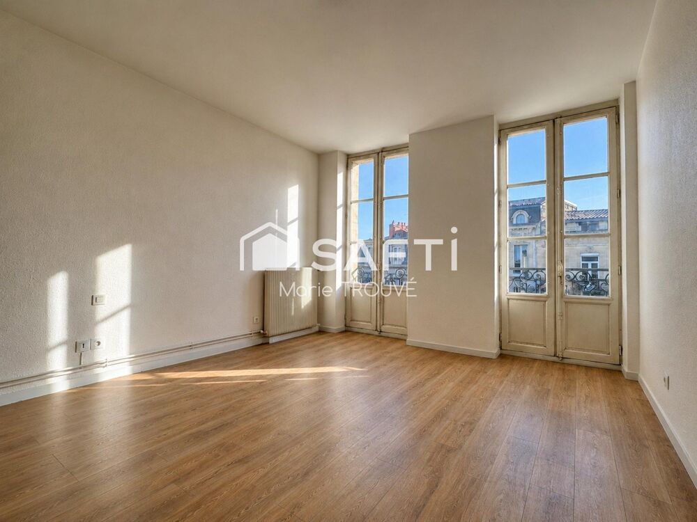 Vente Appartement T3 lumineux dans un immeuble en pierre de taille - Bordeaux Grosse Cloche Bordeaux
