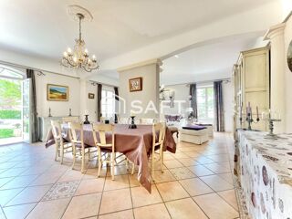  Maison à vendre 8 pièces 203 m²