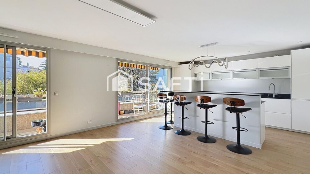 Vente Appartement Charentonneau - surface exceptionnelle de 122m2 avec un séjour de 62m2 Maisons-alfort
