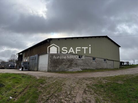   Corps de ferme plain pied, 2 hangars, d�pendances, grand terrain Maison - 6 pi�ce(s) - 124 m�