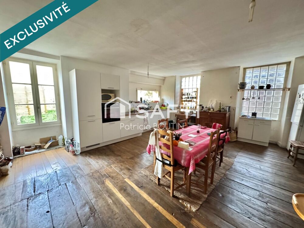 MAISON EN PIERRE 5 CHAMBRES + BUREAU ET JARDIN A MELLE